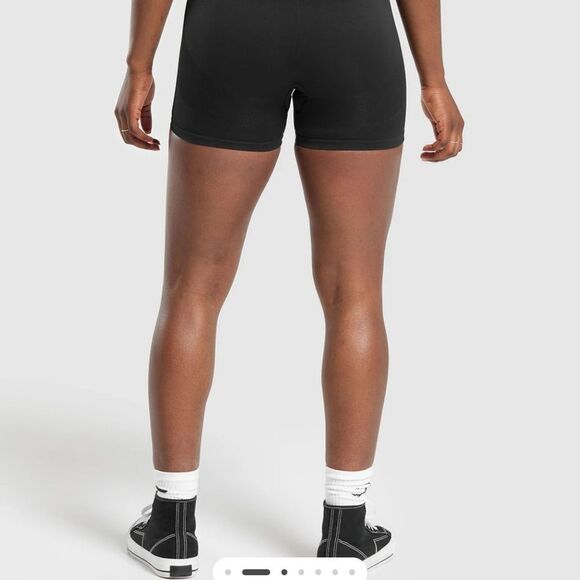 Gymshark Women's Flex Shorts Size XS in Black/Charcoal Grey NWT in Package - Picture 8 of 16